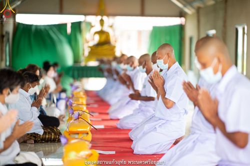 ภาพ No.39531:พิธีตัดปอยผม ปลงผม ขอขมารับผ้าไตรและพิธีบรรพชา ในโครงการอุปสมบท บูชาธรรมมหาปูชนียาจารย์ ประจำปี 2564  ชุดที่ 2