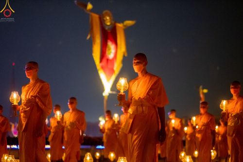 ภาพ No.43547:ประมวลภาพวันมาฆบูชา ประจำปี พ.ศ. 2565 ณ วัดพระธรรมกาย (ชุดที่ 2)