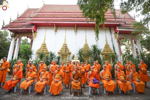 ภาพ No.40147:พิธีตัดปอยผม ปลงผม ขอขมารับผ้าไตรและพิธีบรรพชา ในโครงการอุปสมบท บูชาธรรมมหาปูชนียาจารย์ ประจำปี 2564 ชุดที่ 9