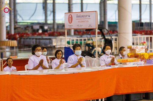 ภาพ No.306134:วันที่ 30 มกราคม พ.ศ. 2569 พิธีถวายภัตตาหารเป็นสังฆทาน แด่พระธรรมยาตรา ณ วัดพระธรรมกาย  จังหวัดปทุมธานี ในโครงการธรรมยาตรา กตัญญูบูชา มหาปูชนียาจารย์ พระมงคลเทพมุนี(สด จนฺทสโร) พระผู้ปราบมาร อนุสรณ์สถาน 7 แห่ง ปีที่ 14