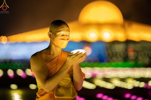 ภาพ No.42034:พิธีฉลองชัยสวดมนต์ บทธัมมจักกัปปวัตตนสูตร 4,000,002,565 จบ เพื่อเป็นสิริมงคลตอนรับศักราชใหม่