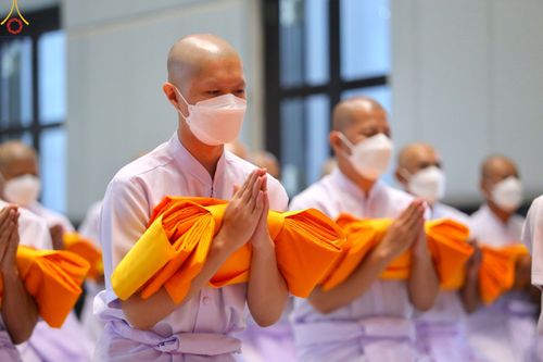 ภาพ No.51059:ประมวลภาพพิธีบรรพชาอุปสมบท โครงการบรรพชาอุปสมบทหมู่ รุ่นวันครูวิชชาธรรมกาย ปีพุทธศักราช 2565