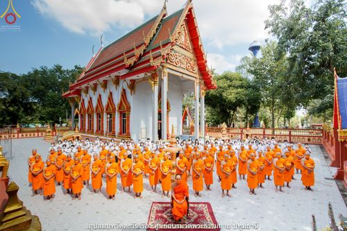 ภาพ No.40563:พิธีตัดปอยผม ปลงผม ขอขมารับผ้าไตรและพิธีบรรพชา ในโครงการอุปสมบท บูชาธรรมมหาปูชนียาจารย์ ประจำปี 2564 ชุดที่ 14