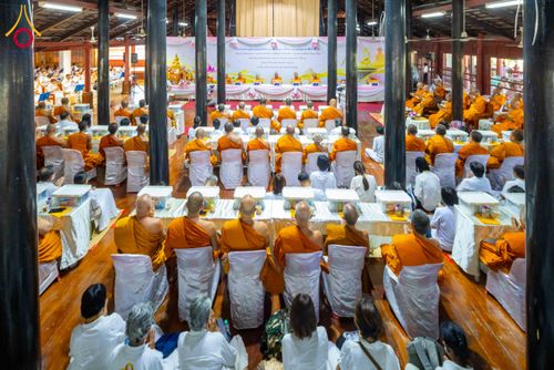 ภาพ No.303373:วันที่ 23 มกราคม พ.ศ. 2569 พิธีเจริญพุทธมนต์ปฏิบัติธรรม มอบทุนการศึกษา  ถวายสังฆทาน 109 วัด เพื่อถวายเป็นพุทธบูชา เพื่อขับเคลื่อนโครงการหมู่บ้านรักษาศีล 5 โดยคณะสงฆ์จังหวัดนครปฐม คณะศิษยานุศิษย์วัดพระธรรมกาย โครงการธรรมยาตรา ปีที่ 14 ณ วัดบางปลา อำเภอบาง