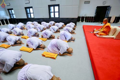 ภาพ No.51061:ประมวลภาพพิธีบรรพชาอุปสมบท โครงการบรรพชาอุปสมบทหมู่ รุ่นวันครูวิชชาธรรมกาย ปีพุทธศักราช 2565