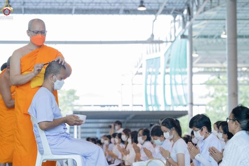 ภาพ No.56791:พิธีปลงผมนาคธรรมทายาท โครงการอุปสมบทบูชาธรรม มหาปูชนียาจารย์ประจำปี 2565 ณ สภาธรรมกายสากล วัดพระธรรมกาย