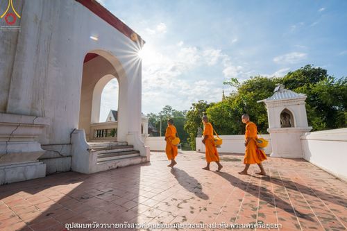 ภาพ No.40834:พิธีตัดปอยผม ปลงผม ขอขมารับผ้าไตรและพิธีบรรพชา ในโครงการอุปสมบท บูชาธรรมมหาปูชนียาจารย์ ประจำปี 2564 ชุดที่ 16