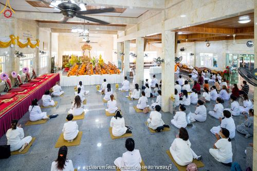 ภาพ No.40323:พิธีตัดปอยผม ปลงผม ขอขมารับผ้าไตรและพิธีบรรพชา ในโครงการอุปสมบท บูชาธรรมมหาปูชนียาจารย์ ประจำปี 2564 ชุดที่ 11