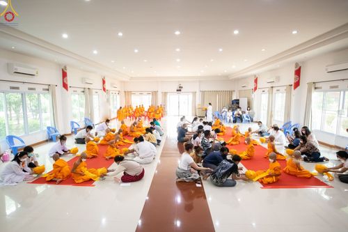 ภาพ No.44892:ประมวลภาพพิธีบรรพชา ในโครงการบรรพชาสามเณรฟื้นฟูพระพุทธศาสนาทั่วไทย ณ ศูนย์อบรมเยาวชนบางปะหัน