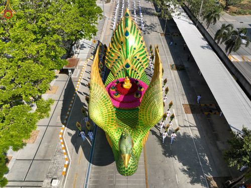 ภาพ No.42721:พิธีอัญเชิญมยุรนาวากาศ ประดิษฐาน ณ อาคาร 100 ปี เนื่องในวันคล้ายวันเกิด ครบ 113 ปี คุณยายอาจารย์มหารัตนอุบาสิกาจันทร์ ขนนกยูง