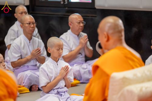 ภาพ No.286595:วันเสาร์ที่ 12 กรกฏาคม พ.ศ.2568 พิธีบรรพชาอุปสมบท  โครงการบรรพชาอุปสมบทหมู่ ธรรมทายาทนานาชาติ(ภาคภาษาจีน), โครงการบรรพชาสามเณร โรงเรียนนานาชาติ รุ่นที 14