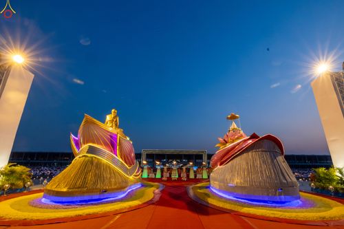 ภาพ No.308162:วันที่ 31 มกราคม พ.ศ. 2569 พิธีจุดประทีปธรรมถวายเป็นพุทธบูชา  และบูชาธรรมมหาปูชนียาจารย์ (ภาพชุดที่ 3) ณ วัดพระธรรมกาย ปทุมธานี ในโครงการธรรมยาตรา กตัญญูบูชา มหาปูชนียาจารย์ พระมงคลเทพมุนี(สด จนฺทสโร) พระผู้ปราบมาร อนุสรณ์สถาน 7 แห่ง ปีที่ 14