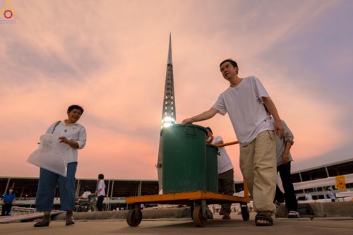 ภาพ No.320455:วันที่ 9 เมษายน พ.ศ.2569 การเตรียมงาน มัดถุงน้ำ ถ่วงขาโต๊ะไทยธรรม เพื่องานถวายมหาสังฆทาน 40,000 กว่าวัดทั่วประเทศ วันคุ้มครองโลก 22 เมษายน พ.ศ.2569 วัดพระธรรมกาย