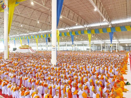 ภาพ No.79885:พิธีขอบรรพชา , พิธีคล้องอังสะ พิธีขอสรณคมน์และศีล , พิธีขอนิสสัย ในโครงการบรรพชาสามเณรฟื้นฟูพระพุทธศาสนาทั่วไทย วันเสาร์ที่ 8 เมษายน พ.ศ.2566