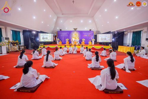 ภาพ No.282131:วันที่ 22 ธันวาคม พ.ศ.2568 พิธีปิดโครงการอบรมอุบาสิการุ่นที่ 1 อินโดนีเซีย