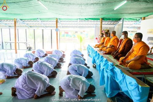 ภาพ No.39539:พิธีตัดปอยผม ปลงผม ขอขมารับผ้าไตรและพิธีบรรพชา ในโครงการอุปสมบท บูชาธรรมมหาปูชนียาจารย์ ประจำปี 2564  ชุดที่ 2
