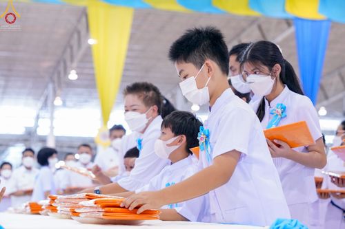 ภาพ No.46900:ประมวลภาพพิธีทอดผ้าป่าธรรมชัย ณ วัดพระธรรมกาย (5 มิถุนายน พ.ศ. 2565)