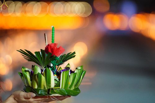 ภาพ No.55409:ประมวลภาพพิธีลอยกระทงธรรม ณ วัดพระธรรมกาย (วันที่ 8 พฤศจิกายน พ.ศ. 2565)