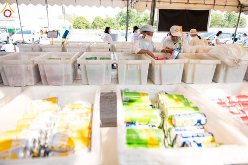 ภาพ No.117150:V.16 เป็นทีม การเตรียมงาน เก็บงาน การรับบุญของเจ้าหน้าที่หน่วยงานต่างๆ เพื่อโครงการธรรมยาตรา กตัญญูบูชามหาปูชนียาจารย์ พระมงคลเทพมุนี (สด จนฺทสโร) พระผู้ปราบมาร อนุสรณ์สถาน 7 แห่ง ปีที่ 12 ระหว่างวันที่ 2 - 31 มกราคม พ.ศ. 2567