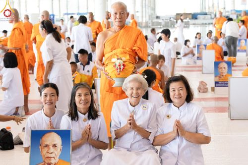 ภาพ No.180737:พิธีบรรพชาอุปสมบท โครงการอุปสมบทบูชาธรรมมหาปูชนียาจารย์ ประจำปีพุทธศักราช 2567 วันเสาร์ที่ 7 ธันวาคมพ.ศ. 2567 ณ วัดพระธรรมกาย จ.ปทุมธานี