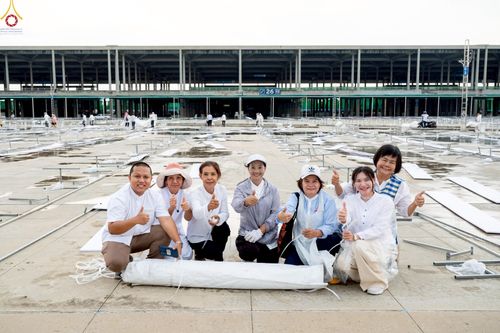 ภาพ No.225254:วันที่ 20 - 27 เมษายน พ.ศ. 2568 "ภาพแห่งความปลื้มที่ไม่มีวันจบ" คณะสงฆ์สามเณร เจ้าหน้าที่ และสาธุชน ร่วมแรงร่วมใจกันเตรียมงานและเก็บงาน เพื่อวันคุ้มครองโลก พิธีถวายมหาสังฆทานคณะสงฆ์ 40,000 กว่าวัดทั่วประเทศ