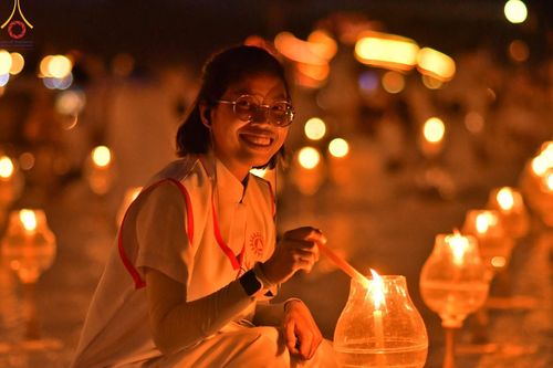 ภาพ No.130202:V.34 เพื่อธรรมเพื่อบางกล่ำ การรับบุญของเจ้าหน้าที่หน่วยงานต่างๆ  เพื่องานธรรมยาตราอัญเชิญพระบรมสารีริกธาตุ ประดิษฐาน ณ มหารัตนเจดีย์สิริปทุมสวรรค์ (เจดีย์อริยพุทธะ 5 พระองค์) ณ ศูนย์ปฏิบัติธรรมภาคใต้ อ.บางกล่ำ จ.สงขลา ระหว่างวันที่ 9-10 มีนาคม พ.ศ. 2567