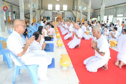 ภาพ No.315547:วันที่ 21 มีนาคม พ.ศ. 2569 โครงการอุปสมบทหมู ภาคฤดูร้อน ศูนย์อบรมเยาวชนนครปฐม อุปสมบท ณ พระอุโบสถ วัดลาดหญ้าไทร