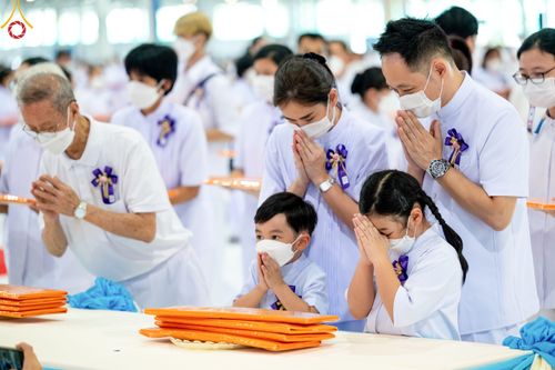 ภาพ No.52482:ประมวลภาพวันคล้ายวันเกิดครบรอบ 138 ปี พระมงคลเทพมุนี (สด จนฺทสโร) พระผู้ปราบมาร ชุดที่ 1