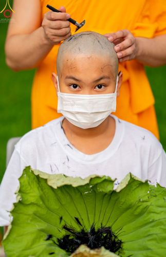 ภาพ No.44520:ประมวลภาพพิธีปลงผม โครงการบรรพชาสามเณรหน่อแก้วเปรียญธรรมรุ่นที่ 10
