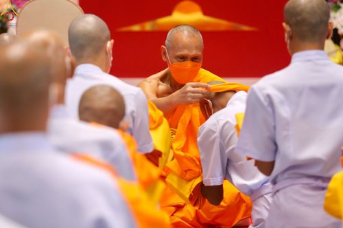 ภาพ No.51068:ประมวลภาพพิธีบรรพชาอุปสมบท โครงการบรรพชาอุปสมบทหมู่ รุ่นวันครูวิชชาธรรมกาย ปีพุทธศักราช 2565