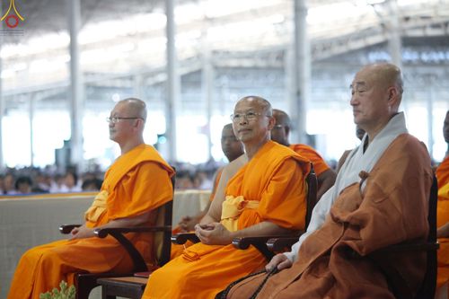 ภาพ No.48805:ประมวลภาพการสร้างบารมีของ พระเดชพระคุณพระสุธรรมญาณวิเทศ (สุธรรม สุธมฺโม)