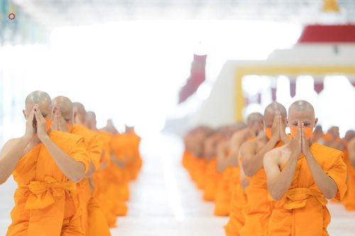 ภาพ No.44389:ประมวลภาพพิธีบรรพชา และพิธีถวายบาตร โครงการบวชภาคฤดูร้อน พ.ศ. 2565