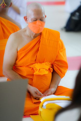 ภาพ No.51070:ประมวลภาพพิธีบรรพชาอุปสมบท โครงการบรรพชาอุปสมบทหมู่ รุ่นวันครูวิชชาธรรมกาย ปีพุทธศักราช 2565