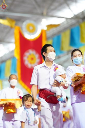 ภาพ No.52491:ประมวลภาพวันคล้ายวันเกิดครบรอบ 138 ปี พระมงคลเทพมุนี (สด จนฺทสโร) พระผู้ปราบมาร ชุดที่ 1