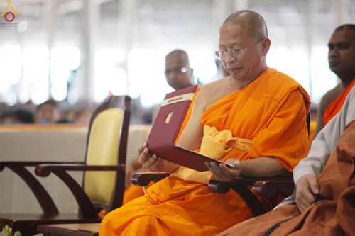 ภาพ No.48804:ประมวลภาพการสร้างบารมีของ พระเดชพระคุณพระสุธรรมญาณวิเทศ (สุธรรม สุธมฺโม)