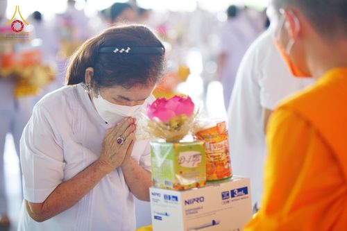 ภาพ No.49953:ประมวลภาพพิธีถวายคิลานเภสัช และอุปกรณ์ทางการแพทย์แด่คณะสงฆ์ วันเสาร์ที่ 20 สิงหาคม พ.ศ. 2565