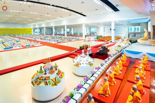 ภาพ No.146937:การต้อนรับพระสังฆาธิการ 2,000 กว่าวัดทั่วประเทศ และพิธีบูชาข้าวพระ เนื่องในวันสมาธิโลก วันอาทิตย์ที่ 4 สิงหาคม พ.ศ. 2567 ณ สภาธรรมกายสากล วัดพระธรรมกาย