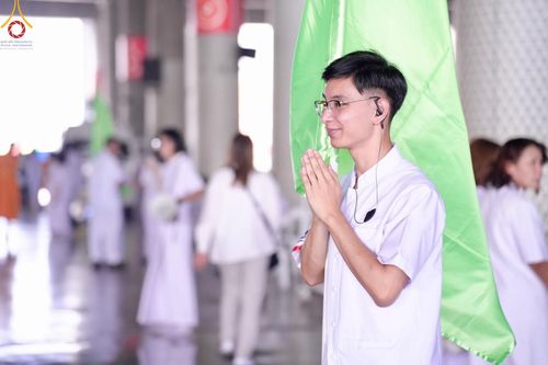 ภาพ No.125519:V.27 มาฆะ สาธุ  การรับบุญเตรียมงาน ปฎิบัติงาน เก็บงาน ของเจ้าหน้าที่หน่วยงานต่างๆ เพื่อวันมาฆบูชา วันเสาร์ที่ 24 กุมภาพันธ์  พ.ศ. 2567 ณ วัดพระธรรมกาย จ.ปทุมธานี