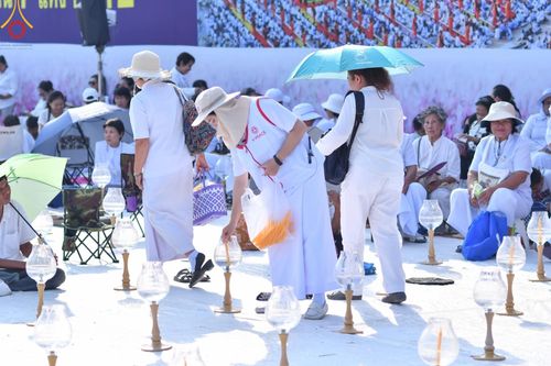 ภาพ No.112607:V.11 สามารถ การเตรียมงาน เก็บงาน การรับบุญของเจ้าหน้าที่หน่วยงานต่างๆ เพื่อโครงการธรรมยาตรา กตัญญูบูชา มหาปูชนียาจารย์ พระมงคลเทพมุนี (สด จนฺทสโร) พระผู้ปราบมาร อนุสรณ์สถาน 7 แห่ง ปีที่ 12 ระหว่างวันที่ 2 - 31 มกราคม พ.ศ.2567