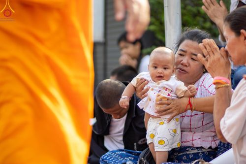 ภาพ No.120170:พิธีต้อนรับพระธรรมยาตรา ในโครงการธรรมยาตรา กตัญญูบูชา มหาปูชนียาจารย์ พระมงคลเทพมุนี(สด จนฺทสโร) พระผู้ปราบมาร อนุสรณ์สถาน 7 แห่ง ปีที่ 12 วันที่ 28 มกราคม พ.ศ. 2567 ณ วัดพระธรรมกาย จ.ปทุมธานี
