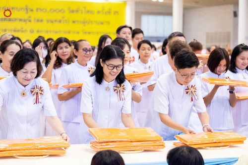 ภาพ No.160278:พิธีทอดผ้าป่าสมทบกฐินวัดพระธรรมกาย และสมทบกฐิน 30,000 วัดทั่วไทย ครั้งที่ 3 ณ สภาธรรมกายสากล วัดพระธรรมกาย วันพฤหัสบดีที่ 10 ตุลาคม พ.ศ. 2567