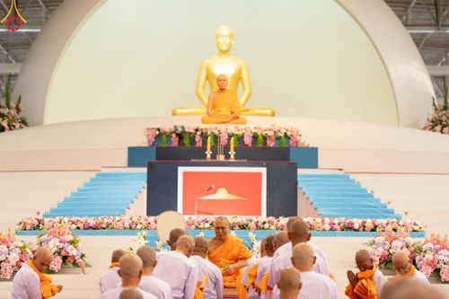 ภาพ No.180694:พิธีบรรพชาอุปสมบท โครงการอุปสมบทบูชาธรรมมหาปูชนียาจารย์ ประจำปีพุทธศักราช 2567 วันเสาร์ที่ 7 ธันวาคมพ.ศ. 2567 ณ วัดพระธรรมกาย จ.ปทุมธานี