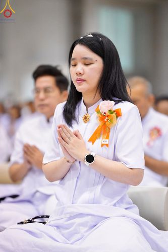 ภาพ No.177731:พิธีตักบาตรและพิธีบูชาข้าวพระ ในวันอาทิตย์ต้นเดือนที่ 1 ธันวาคม พ.ศ. 2567 ณ สภาธรรมกายสากล วัดพระธรรมกาย