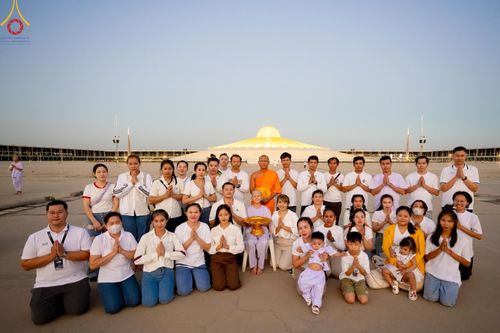 ภาพ No.132804:พิธีปลงผมยุวธรรมทายาท รุ่นที่ 32 มัชฌิมธรรมทายาท รุ่นที่ 28 ณ ลานธรรม วัดพระธรรมกาย วันเสาร์ที่ 30 มีนาคม พ.ศ. 2567