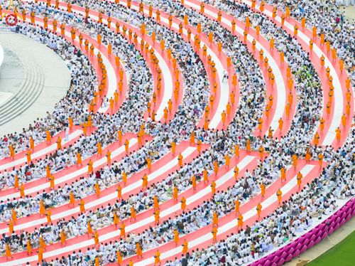 ภาพ No.118621:พิธีตักบาตรพระธรรมยาตรา ปีที่ 12 ณ อนุสรณ์สถานลำดับที่ 5 สถานที่เผยแผ่วิชชาธรรมกายครั้งแรก อนุสรณ์สถานบางปลา จ.นครปฐม วันที่ 25 มกราคม พ.ศ. 2567