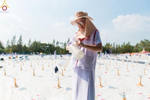 ภาพ No.110147:V.8 พลังทีม การเตรียมงาน เก็บงาน การรับบุญของเจ้าหน้าที่หน่วยงานต่างๆ เพื่อโครงการธรรมยาตรา กตัญญูบูชามหาปูชนียาจารย์ พระมงคลเทพมุนี (สด จนฺทสโร) พระผู้ปราบมาร อนุสรณ์สถาน 7 แห่ง ปีที่ 12 ระหว่างวันที่ 2 - 31 มกราคม พ.ศ.2567