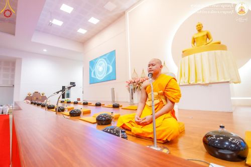 ภาพ No.157986:โครงการอบรมอุบาสก อุบาสิกาแก้ว  ตัวแทนทอดกฐิน 30,000 วัด ทั่วไทย บูชาธรรม 80 ปี หลวงพ่อธัมมชโย โซนตะวันตก 6 จังหวัด รุ่นที่ 3 ระหว่างวันที่ 20-22 กันยายน พ.ศ. 2567 ณ ศูนย์อบรมเยาวชนกาญจนบุรี