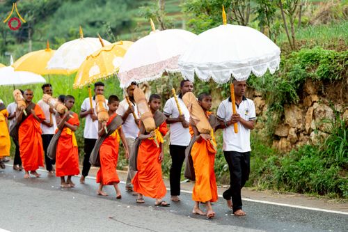 ภาพ No.226405:วันที่ 7-10 พฤษภาคม พ.ศ. 2568 โครงการเดินธรรมยาตรา สยาม-ลังกา ธรรมยาตรา ฉลองเทศกาลวิสาขบูชาแห่งชาติ ศรีลังกา บูชาธรรม 81 ปี หลวงพ่อธัมมชโย เมืองนูวราอิลิยา ประเทศศรีลังกา