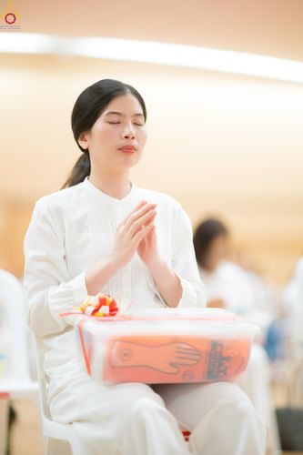 ภาพ No.280555:วันที่ 28 ธันวาคม พ.ศ.2568 พิธีถวายอุปกรณ์ทำความสะอาด ณ ห้องแก้วสารพัดนึก วัดพระธรรมกาย