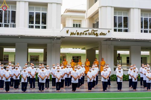 ภาพ No.44521:ประมวลภาพพิธีปลงผม โครงการบรรพชาสามเณรหน่อแก้วเปรียญธรรมรุ่นที่ 10